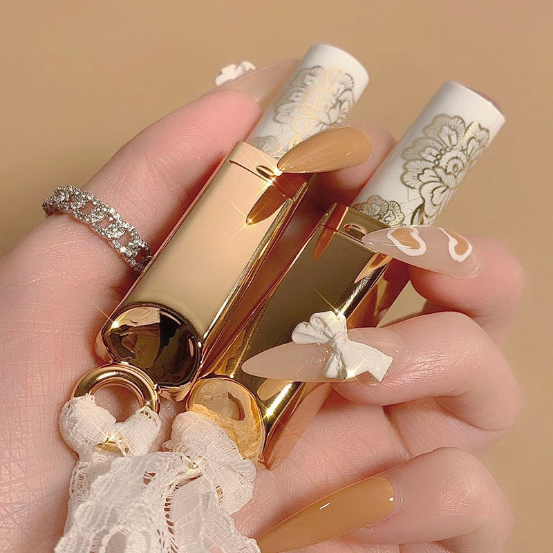Labial Mate MAFFICK Lace Whisper de Larga duración
